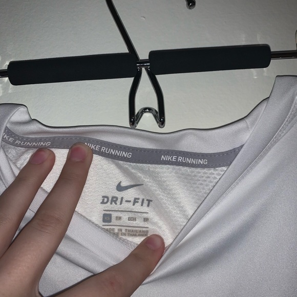 Nike Tank Top - Picture 3 of 3